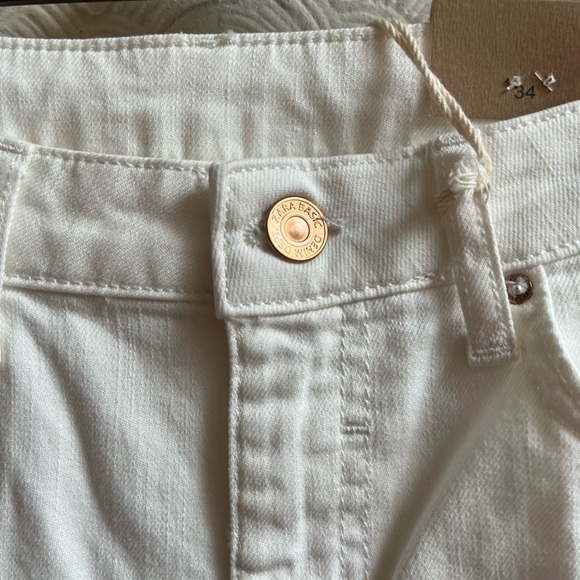 BNWT Zara basic white cropped jeans size 6 (will fit 8) - Picture 3 of 6